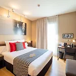 Hotel Zinema7