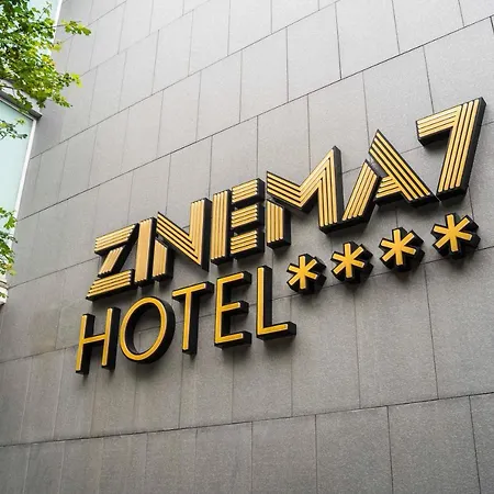 Zinema7 4* San Sebastián